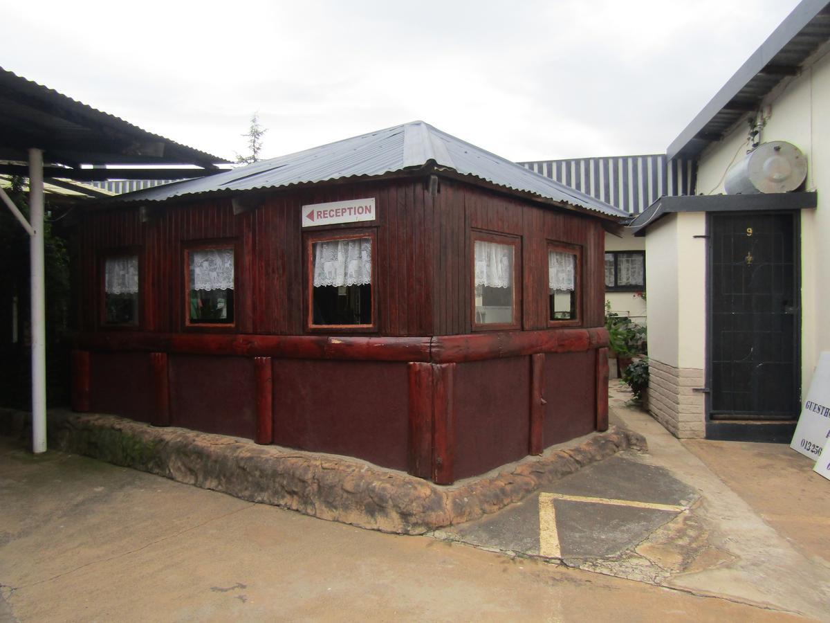 Pat'S Place Machadodorp Exterior foto